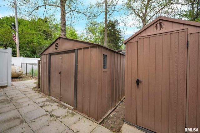 277 E SPRING Lane, East Peoria, IL 61611