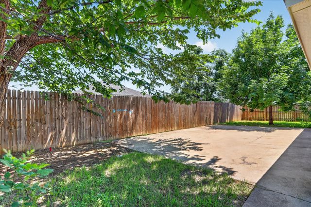 6021 Hartman Road, Forest Hill, TX 76119