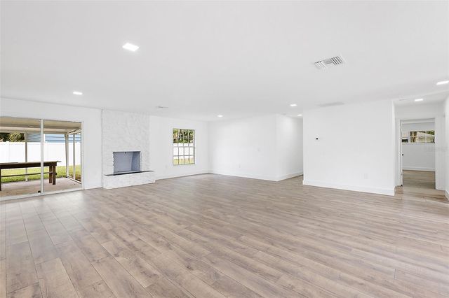 1862 NE 40TH COURT, Ocala, FL 34470