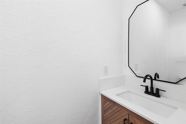 1862 NE 40TH COURT, Ocala, FL 34470