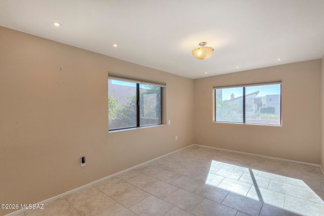 1592 W Agave Lane, Green Valley, AZ 85622