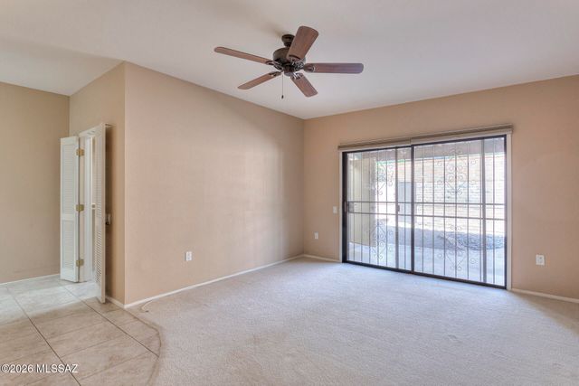 1592 W Agave Lane, Green Valley, AZ 85622