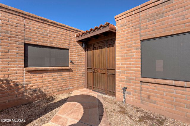 1592 W Agave Lane, Green Valley, AZ 85622