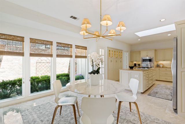 7342 Lane Park Drive, Dallas, TX 75225