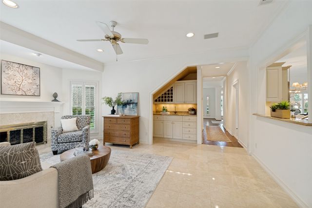 7342 Lane Park Drive, Dallas, TX 75225