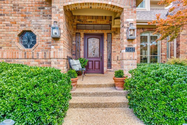 7342 Lane Park Drive, Dallas, TX 75225