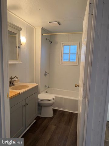 334 W GERMAN ST, Shepherdstown, WV 25443