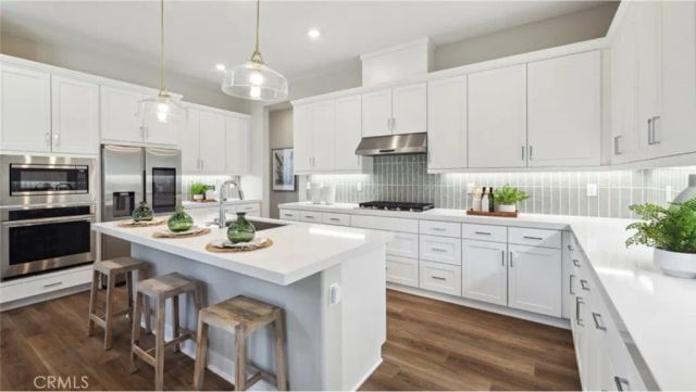 24556 Camino Canoa, Valencia, CA 91354