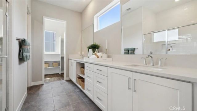 24556 Camino Canoa, Valencia, CA 91354