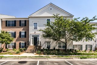 109 PROSPERITY AVE SE #F, Leesburg, VA 20175