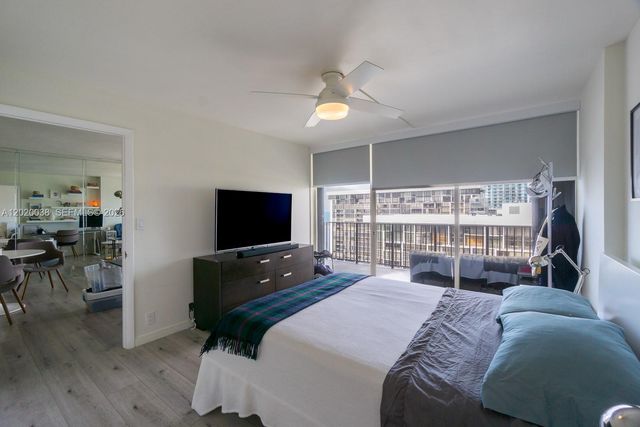 1901 Brickell Ave B2004, Miami, FL 33129