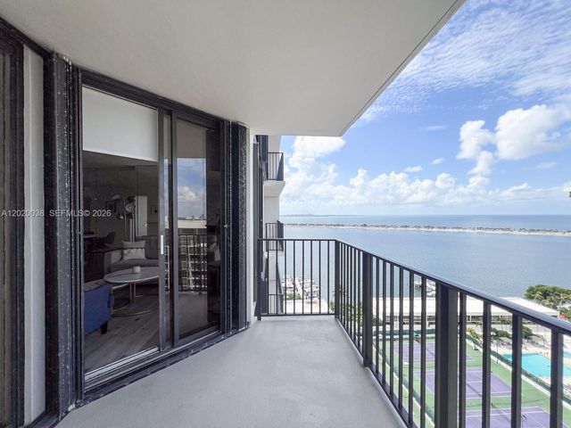 1901 Brickell Ave B2004, Miami, FL 33129