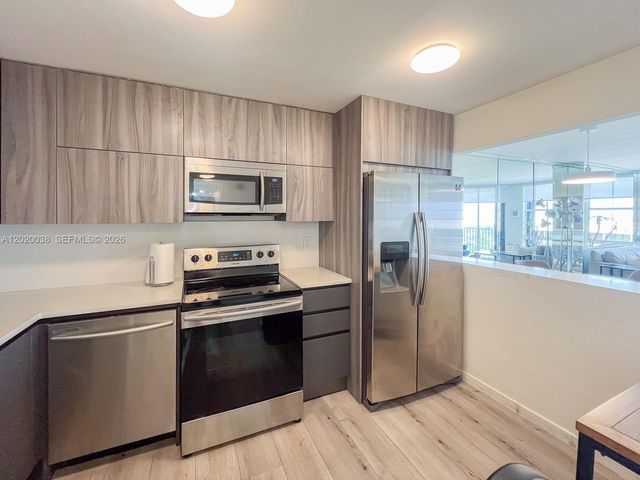 1901 Brickell Ave B2004, Miami, FL 33129