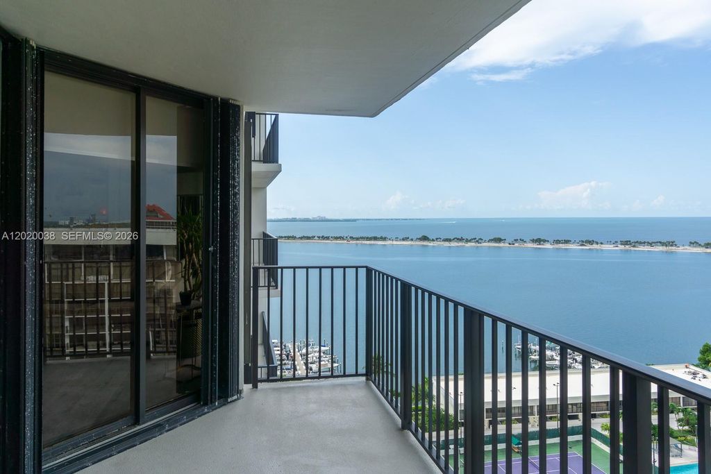 1901 Brickell Ave B2004, Miami, FL 33129