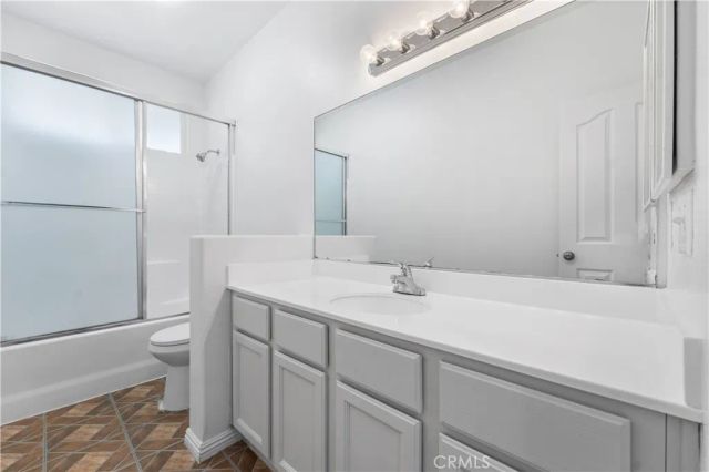 1050 Cactus Drive, Palmdale, CA 93551