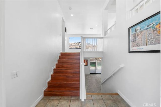 1050 Cactus Drive, Palmdale, CA 93551