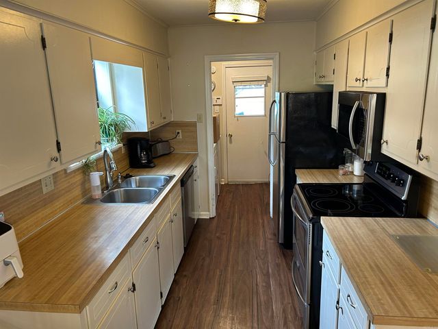 12714 Pleasant Forest Drive, Little Rock, AR 72212