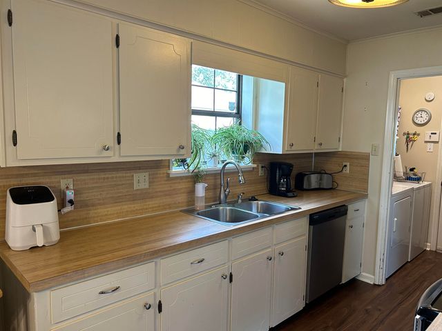 12714 Pleasant Forest Drive, Little Rock, AR 72212