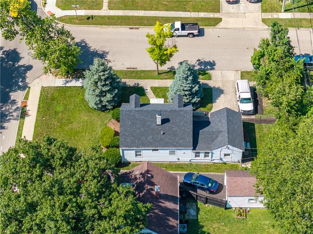 2000 Shroyer Road, Oakwood, OH 45419