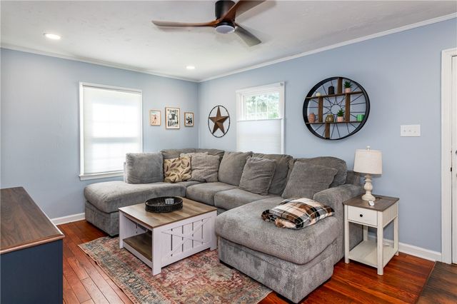 2000 Shroyer Road, Oakwood, OH 45419