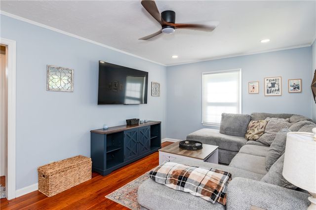 2000 Shroyer Road, Oakwood, OH 45419