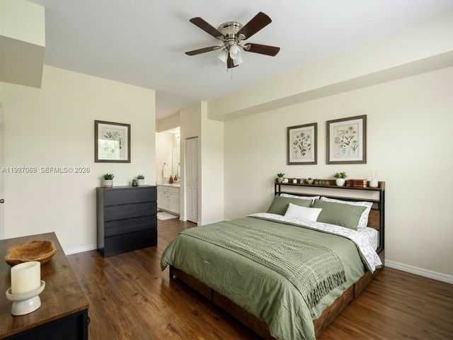 27 Royal Palm Way 102, Boca Raton, FL 33432