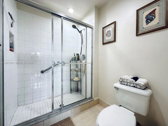 27 Royal Palm Way 102, Boca Raton, FL 33432