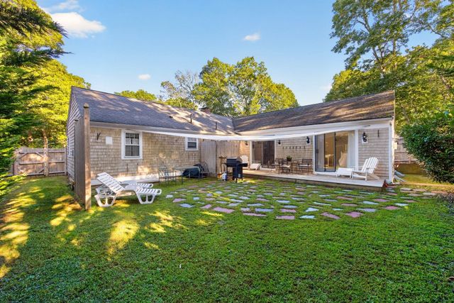 71 Homeport Dr, Barnstable, MA 02601