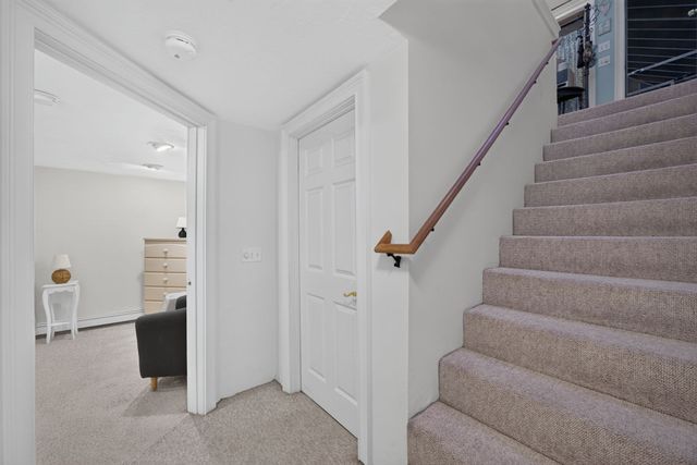 71 Homeport Dr, Barnstable, MA 02601