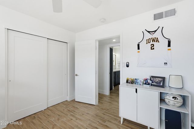 8607 E JACKRABBIT Road, Scottsdale, AZ 85250