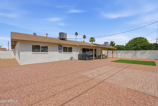 8607 E JACKRABBIT Road, Scottsdale, AZ 85250