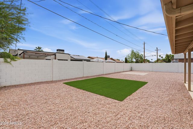 8607 E JACKRABBIT Road, Scottsdale, AZ 85250