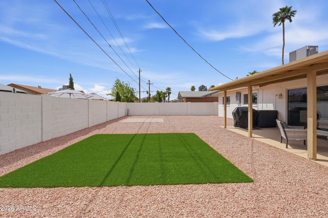 8607 E JACKRABBIT Road, Scottsdale, AZ 85250