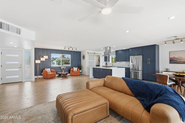 8607 E JACKRABBIT Road, Scottsdale, AZ 85250