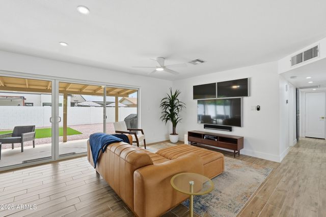 8607 E JACKRABBIT Road, Scottsdale, AZ 85250