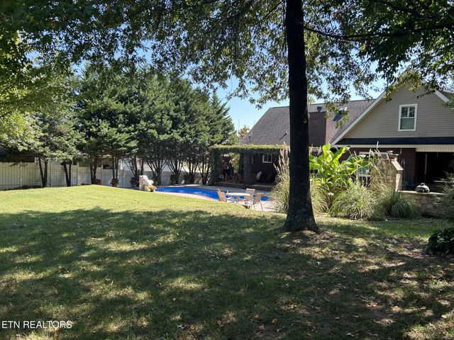 1347 Meadside Drive, Maryville, TN 37804