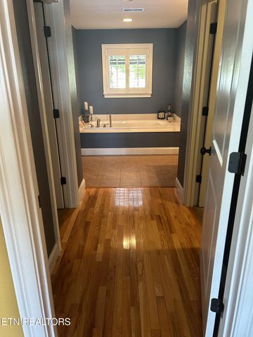 1347 Meadside Drive, Maryville, TN 37804