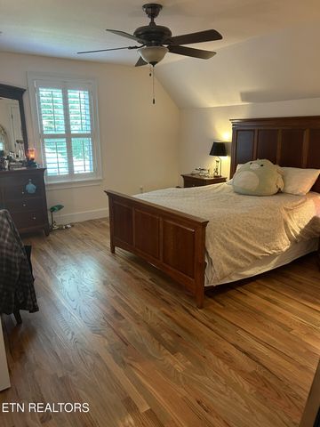1347 Meadside Drive, Maryville, TN 37804