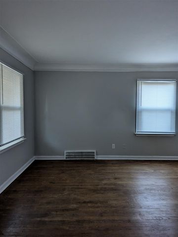 9994 Vaughan Street, Detroit, MI 48228