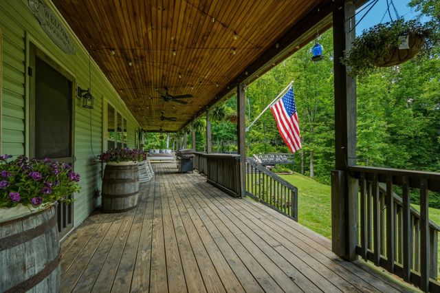 10110 Wonderland Trail, Catlettesburg, KY 41129