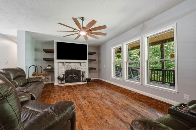 10110 Wonderland Trail, Catlettesburg, KY 41129