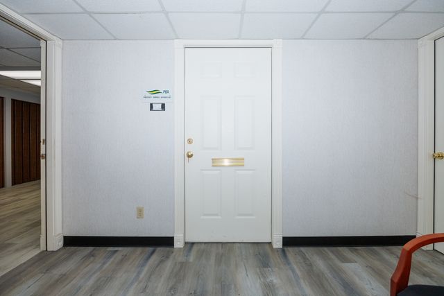 901 E Grove Street H, Bloomington, IL 61701