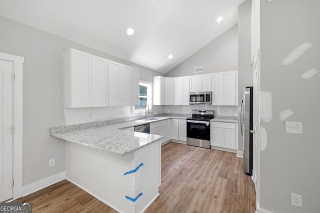 284 Stonington Drive, Mount Airy, GA 30563