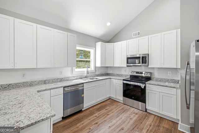 284 Stonington Drive, Mount Airy, GA 30563