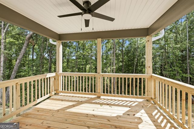 284 Stonington Drive, Mount Airy, GA 30563