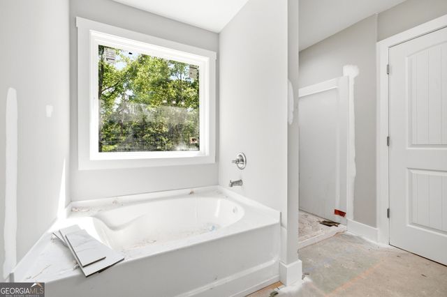 284 Stonington Drive, Mount Airy, GA 30563