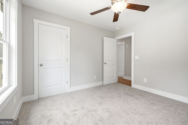 284 Stonington Drive, Mount Airy, GA 30563