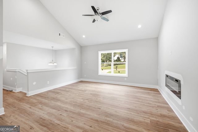 284 Stonington Drive, Mount Airy, GA 30563