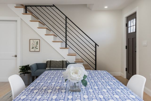 142 Concord St, Lowell, MA 01852