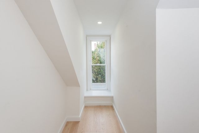 142 Concord St, Lowell, MA 01852